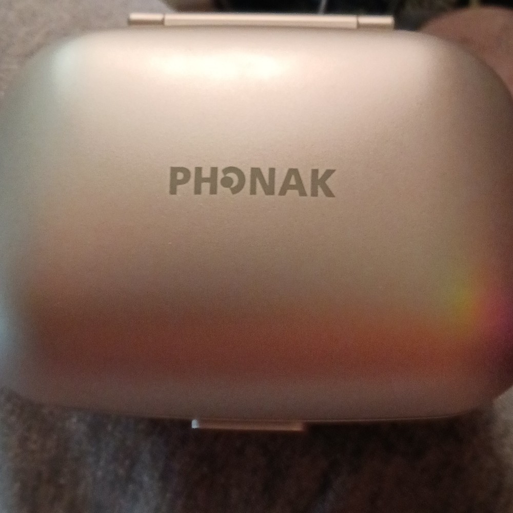 used upon delivery Phonak Hearing Aid Case – Silver, Bluetooth and hearing aids
