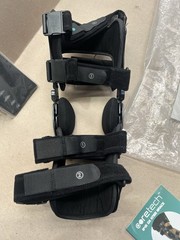 NEW Coretech 845 OA Knee Brace Left Medium SUP2079BLKLM