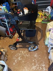 Drive F-22 Rollator Walker GV974RD Handle Breaks Red Seat Pouch (Local Pick-up)