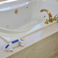 Suction Grab Bar 11.5″ L Non-Adjustable