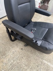 EXCELLANT Pride Jazzy Elite Power Wheelchair Seat, Belts, Arm Rests, Brackets