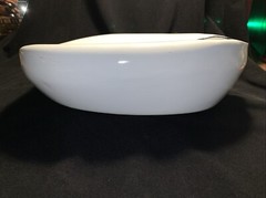 Vintage Enamelware White Bedpan. Queen Columbian Made. Excellent condition