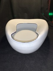 Vintage Enamelware White Bedpan. Queen Columbian Made. Excellent condition
