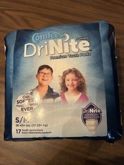 Comfees DriNite Juniors Premium Youth Diapers S/M 38-65+ lbs. 17 per pack