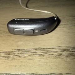 Oticon Smart Charger MiniRite R Model: C-2A – with Hearing AIDS