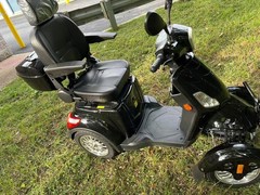 800W Travel Mobility Scooter Four wheels Electric 60V 20AH Motor 3 Speed 330lbs