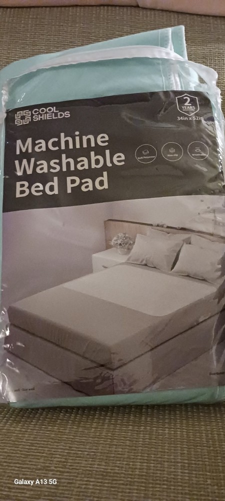 CoolShields Waterproof Bed Pads 34″ x 52″ (1 Pack) – Green
