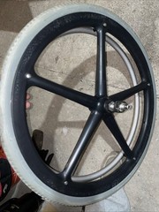 X-core 5-Spoke Mag Wheelchair Wheel Pair 22″ 501mm w/ Solid Tires & Hand rim Axl