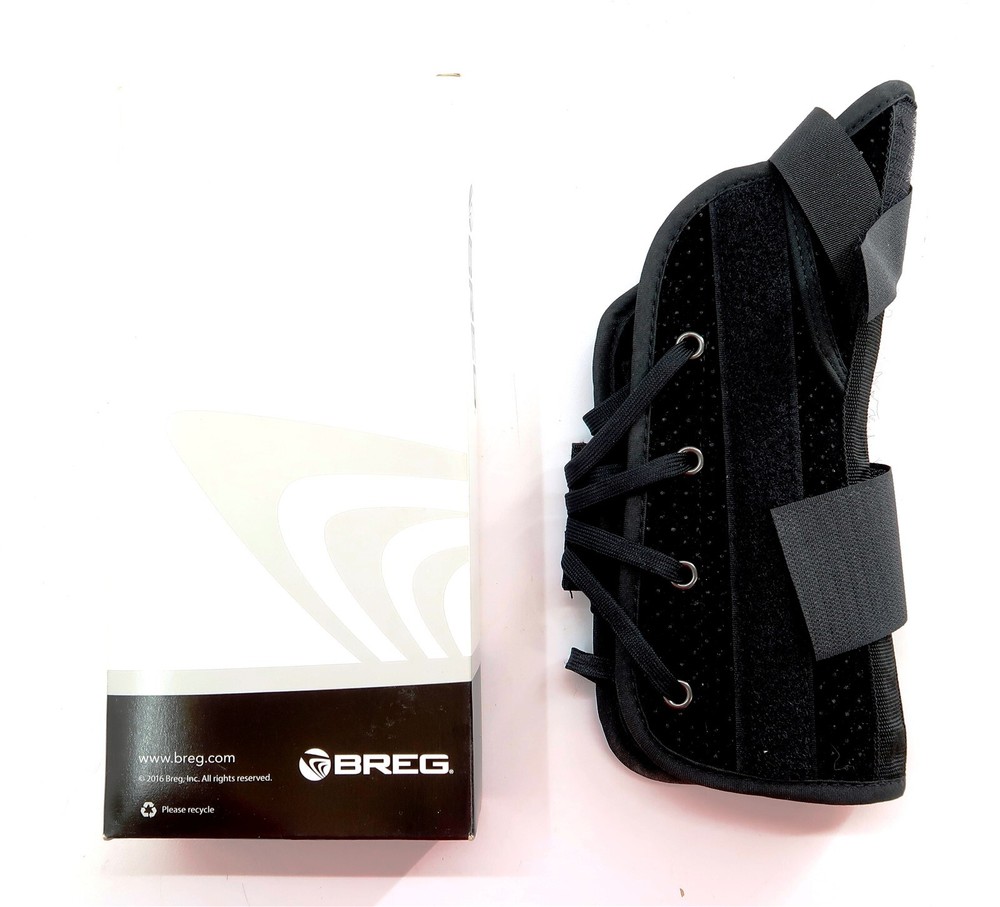 New BREG WRIST LANCER Wrist Brace Size Small / Left Hand TSPICA S RT 10372