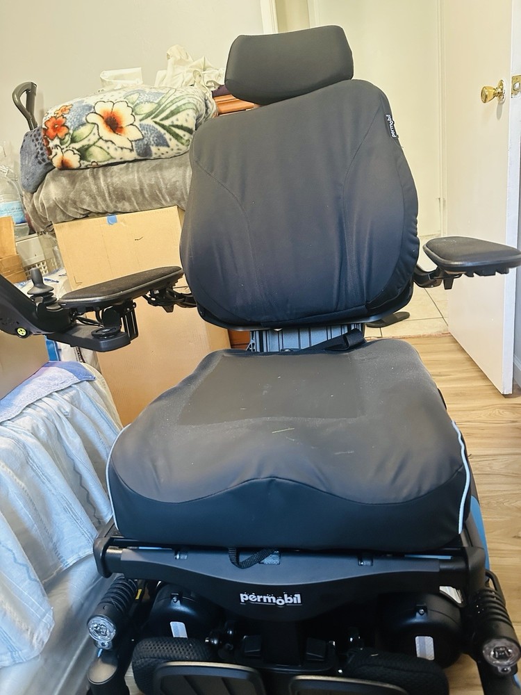 Permobil Power Wheelchair w/ Headrest & Joystick, 6-Wheel, Black/Blue