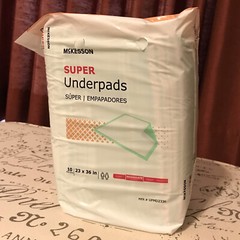 NEW! McKesson Super Disposable Underpads Fluff / Polymer 23X36″ UPMD2336 10 pads