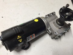 2 Invacare TDX SP-2 Motors Left & Right 1163413 1163412 1165865