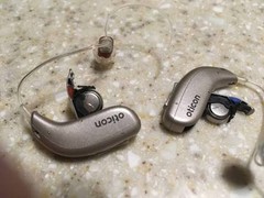 Oticon hearing aid Rechargeable Battery LIR840 3.6v + Tool for Open Battery Door