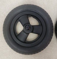 Quickie Iris Tilt in Space Tires with Push Button Release PR1MO 12.5 X 2.25 VGC