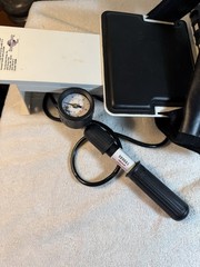 Saunders HomeTrac Deluxe Neck Device w Case Manual Pump