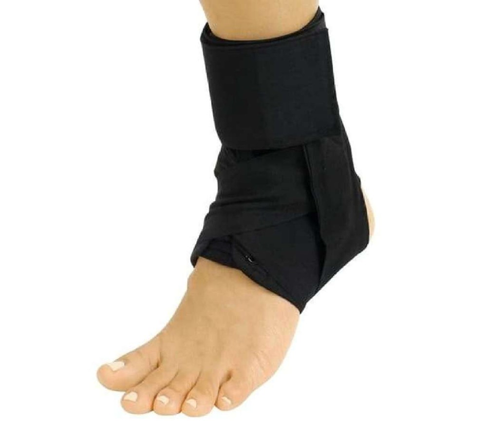 VIVE Laced Ankle Brace Black Small