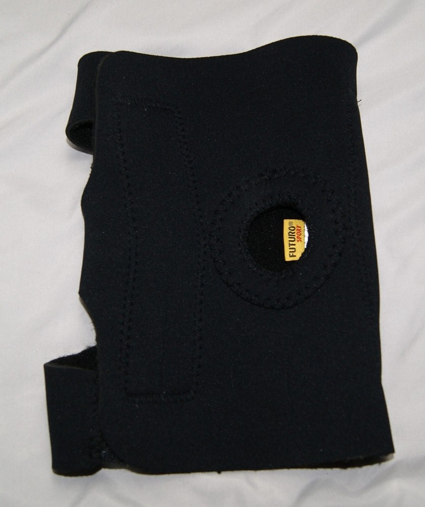 futuro knee brace adult adjustable hook and loop closure black