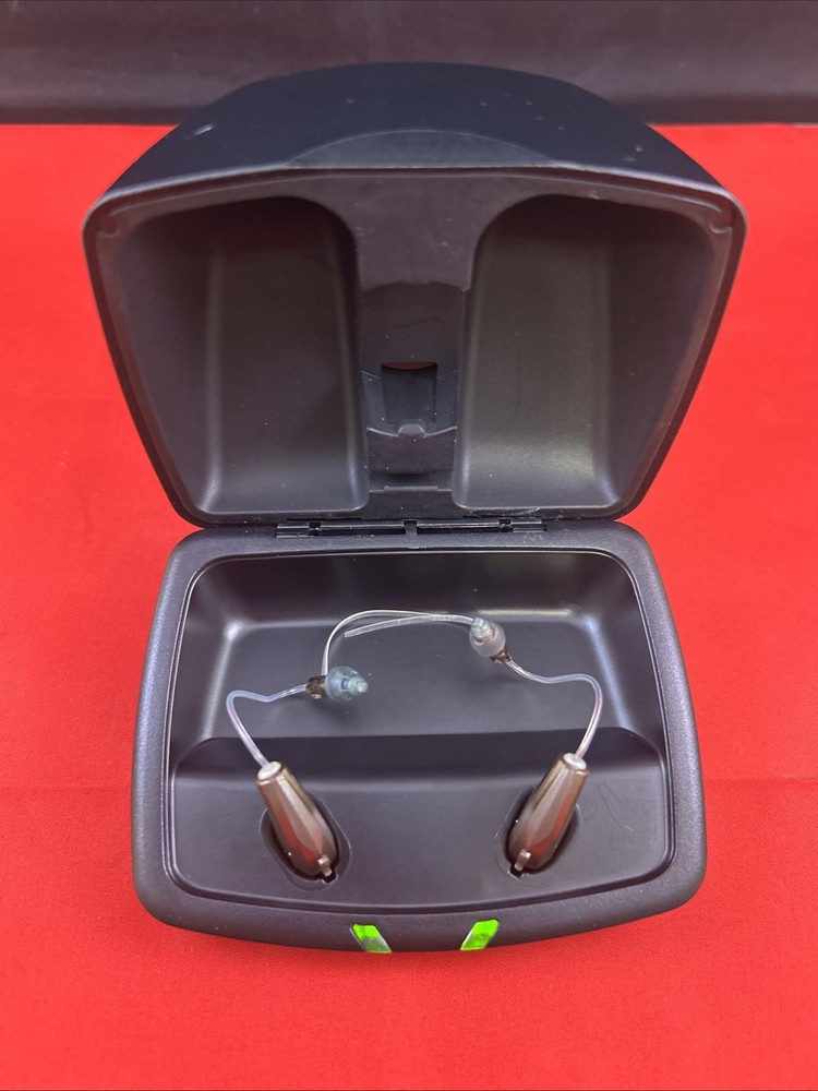 Starkey Livio Edge AI 2400 Hearing Aids with Rechargeable Case READ