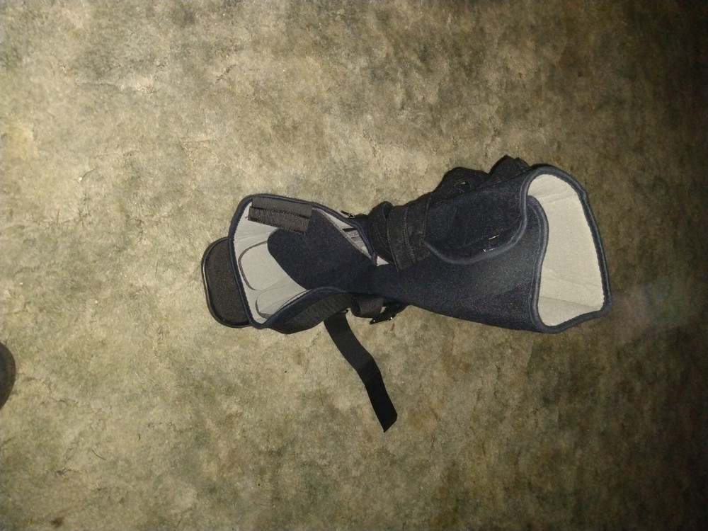 Max Trax DJO, LLC MEDICAL BOOT