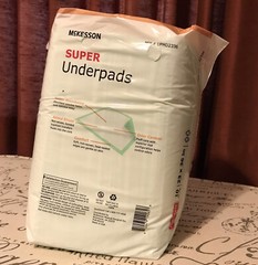 NEW! McKesson Super Disposable Underpads Fluff / Polymer 23X36″ UPMD2336 10 pads