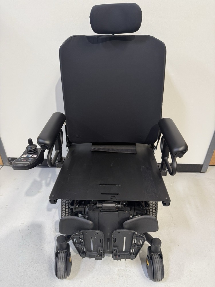 QUANTUM J4 HD Power Wheel Chair