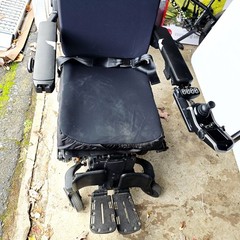 Quantum Q6 Edge 3 Stretto Power Wheelchair W/ New Charger **Read Description**