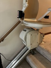 Acorn Electric Stairlift Foldable Swivel Seat Beige for Straight Indoor Stairs