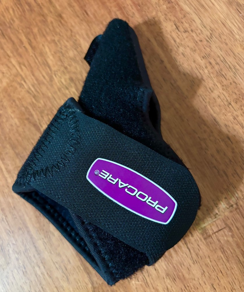 Ambidextrous and one size Thumb-o-prene thumb/wrist medical brace by ProCare