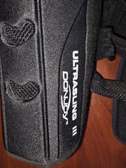 DonJoy UltraSling III – SIZE XL – Universal Shoulder Sling for Rotator Cuff