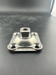 Prosthetic 4 hole pyramid prosthetic plate adapter component