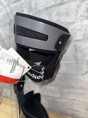 BLEDSOE KNEE BRACE 3 MEDIAL SHORT XS RIGHT BRAND NEW Msrp 649