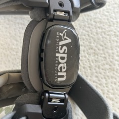 Aspen OA Knee Brace 4 Strap Support Right Knee Adjustable Comfort (NO KEY)