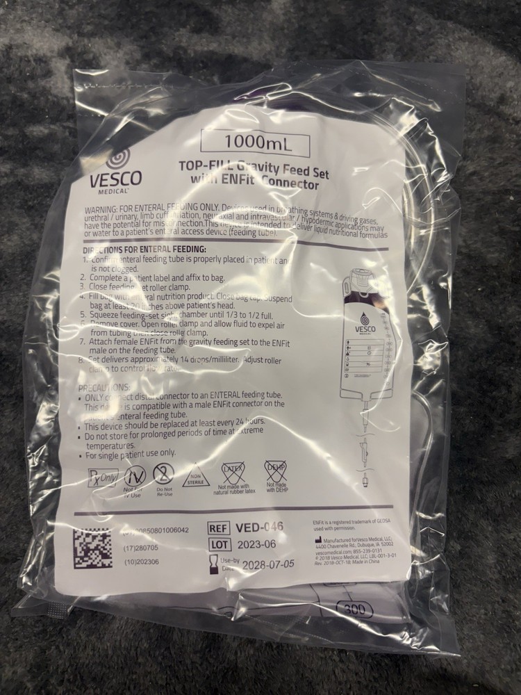 10- Vesco Medical 1000mL PVC Bag Gravity Feeding Set with ENFit Qty Of 10