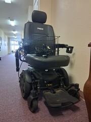 Jazzy EVO 6 14H. D wheelchair.
