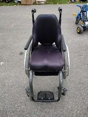 Tilite AERO Z Rigid Wheelchair 15″x15″ frog legs used READ DESCRIPTION