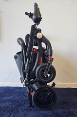 Rascal Carbon Cruiser Lightweight Folding Electric Wheelchair – Open Box