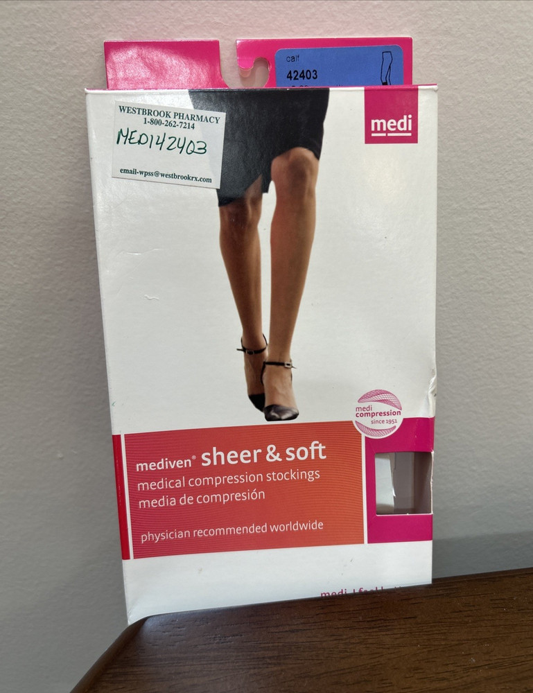 Mediven Comfort 42403 Closed Toe Natural 15-20 Sz III Calf Compression Socks