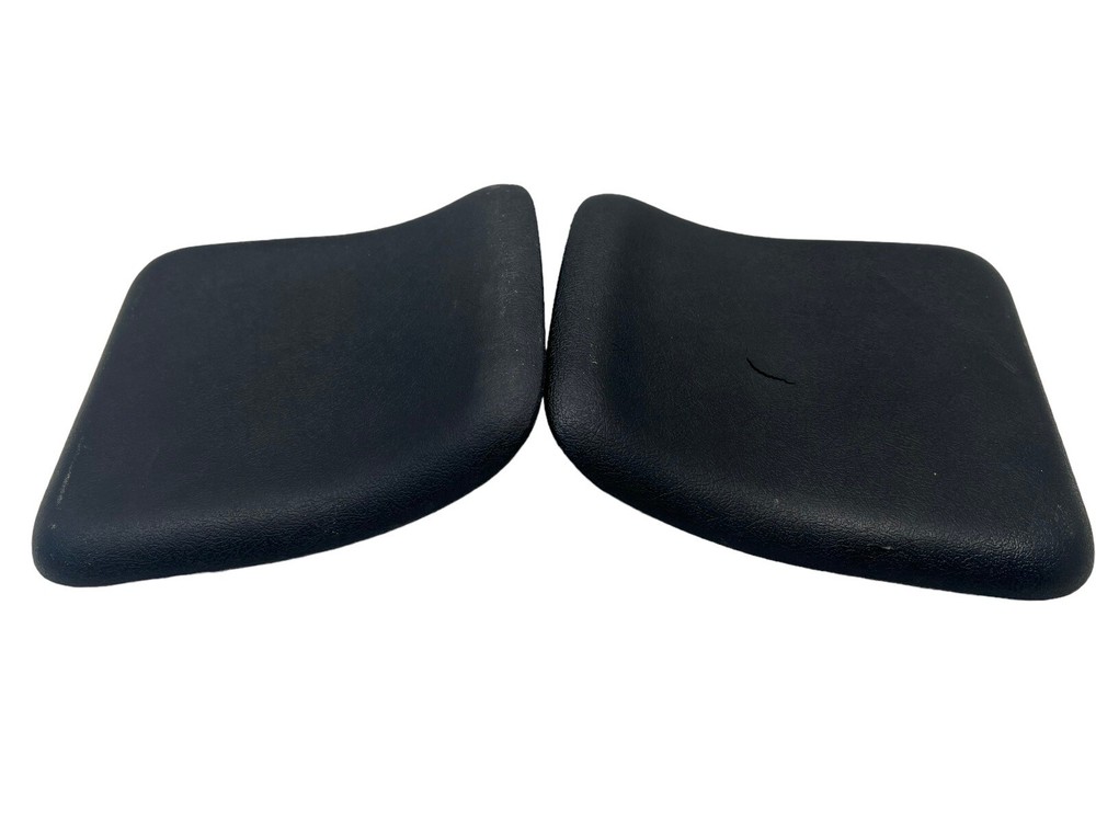 Quantum Q6 Edge Power Wheelchair Calf Pads D1404-029-C 6.25”LX 5.75”W #542-43