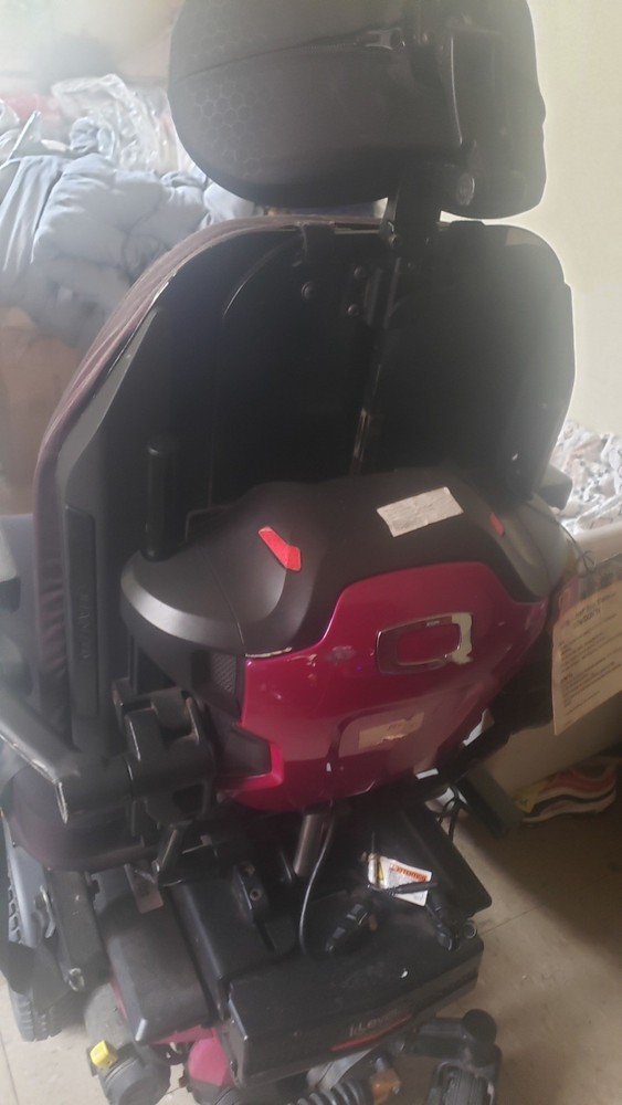 Quantum EDGE3 Power Tilt Wheelchair