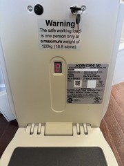 USED – Acorn 180 Curved Stairlift 3 years old – slightly used for about 1 year.