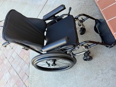 Ki Mobility TITANIUM Catalyst Cat5 Ultralight Folding Wheelchair 16″ X 19″ Used