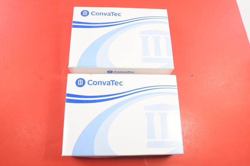 Qnty 2 ConvaTec SUR-FIT Natura Drainable Pouch, 12Opaque 1 3/4(45mm.) 413312