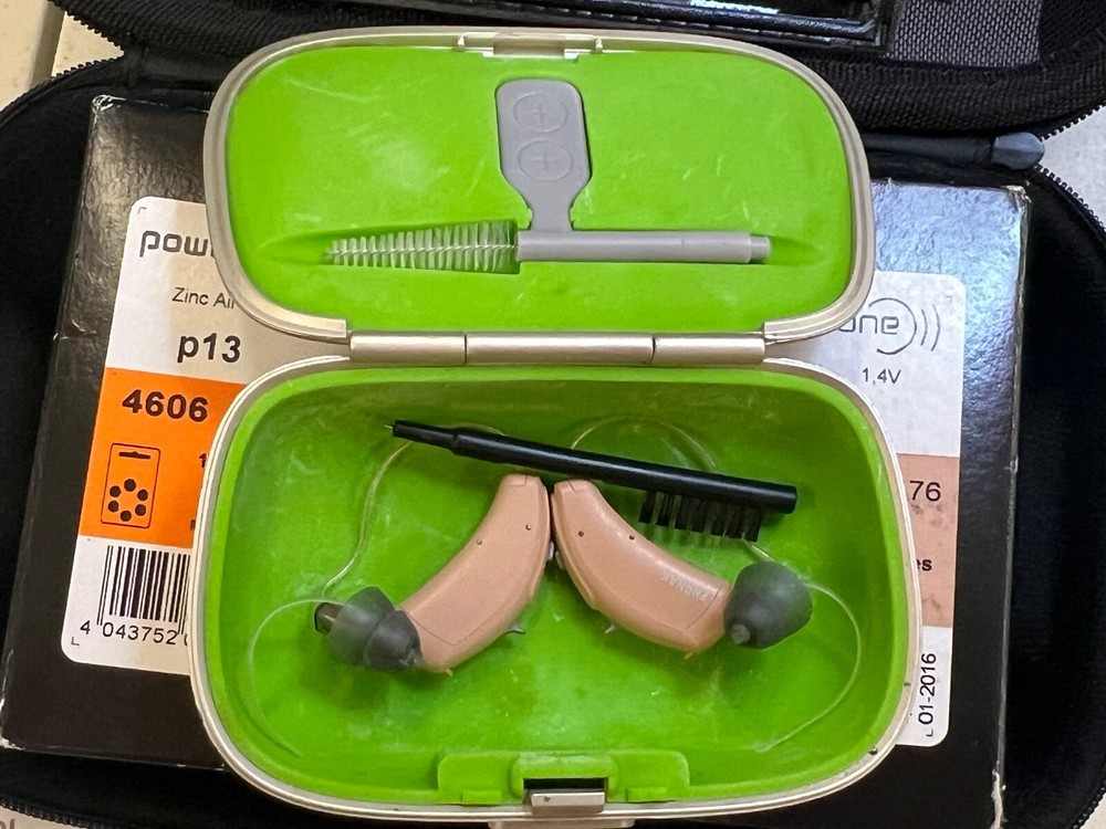 Hearing aids (Phonak Audeo V90-13) in good condition! READ DESCRIPTION