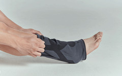 Dr. Hive Knee Guard DK-1 Sleeve Type 1 Set 4 Size Options 4-Way Sports Taping