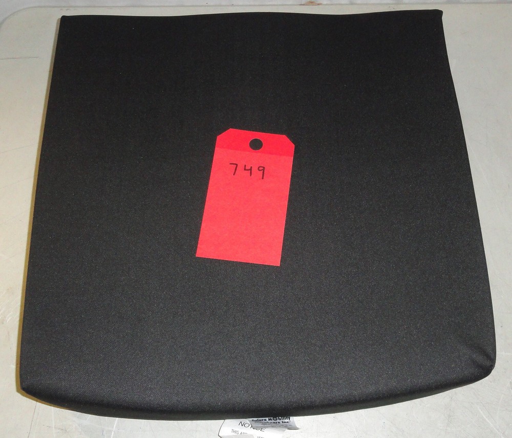 FUTURE MOBILITY WHEELCHAIR CUSHION V GOOD CONDITION 19X20 INCH