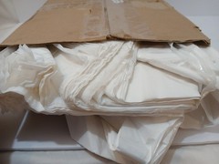 1000 Plastic Disposable Adult Bibs W/Crumb Catcher Eldery,Children,Anyone 19×16″