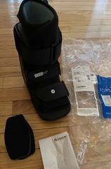 NEW Ossur Formfit Walking Boot Fracture Sprains Pneumatic Technology Short Small