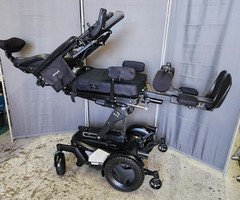 Permobil F5 VS Verical Stander 14″ Seat Lift, Recline, Tilt, Leg, Lights 7.5MPH