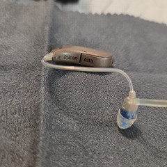 Oticon Alta Hearing Aid one piece Left side Tested New Battery