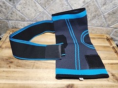 Koprez Unisex Medical Grade Compression Knee Sleeve JM3 Blue Small NWT